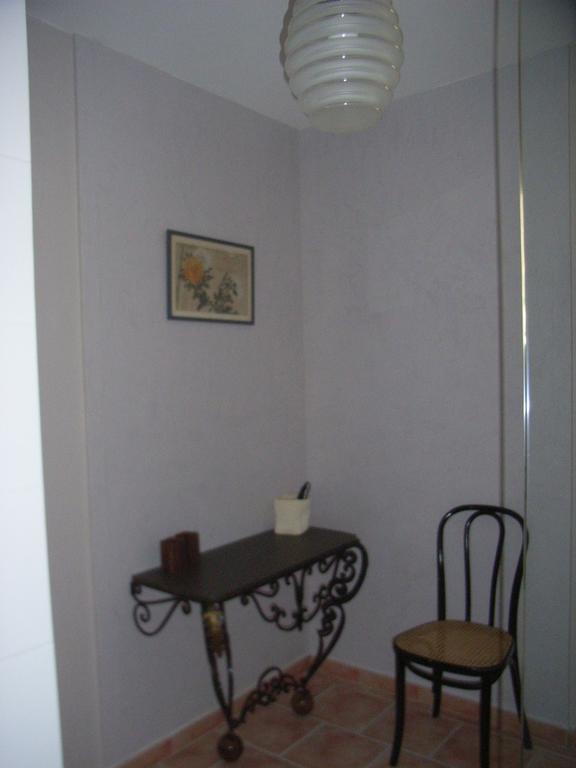 Villa A L'Est D'Uzes Saint-Siffret Habitación foto